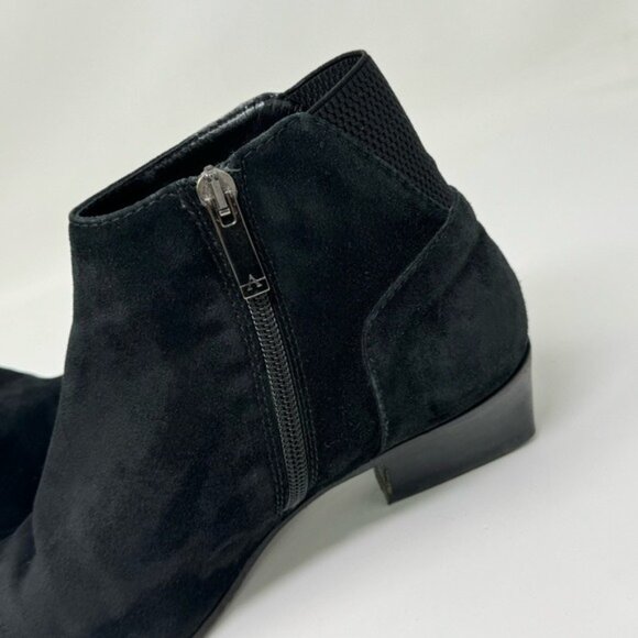 Aquatalia Black Suede Ankle Boots Block Heel Zipper Pointed Toe Size 7.5 - Picture 3 of 16